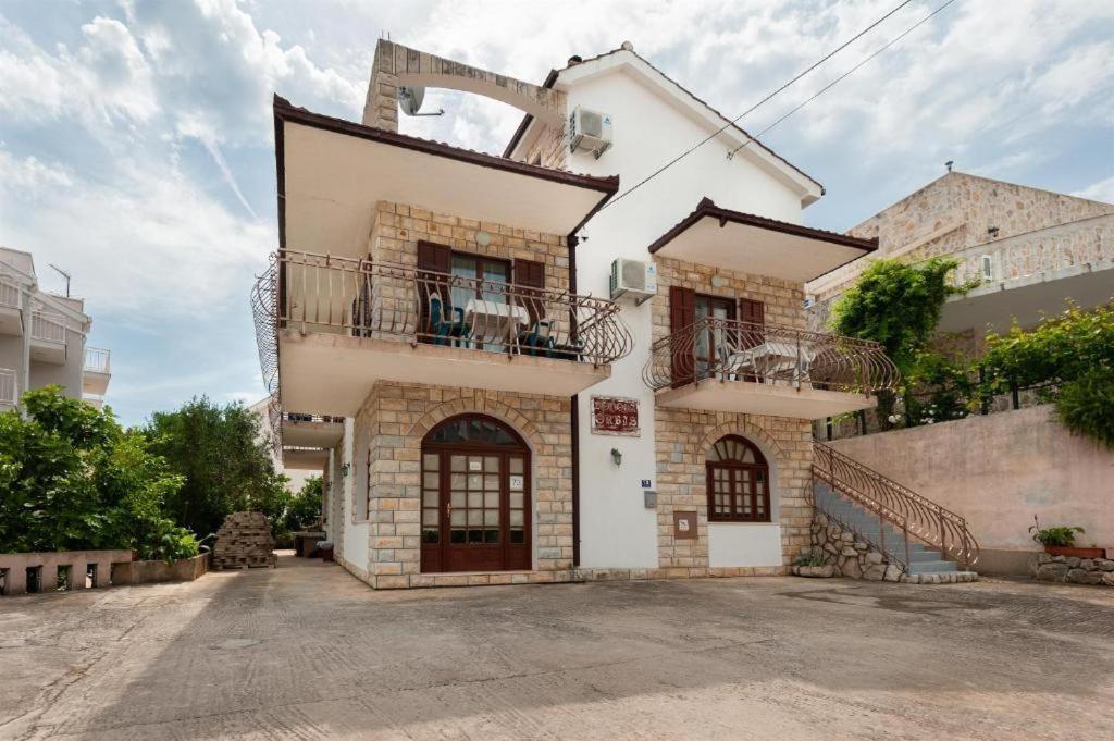 Maribela Apartments Trogir Exterior foto